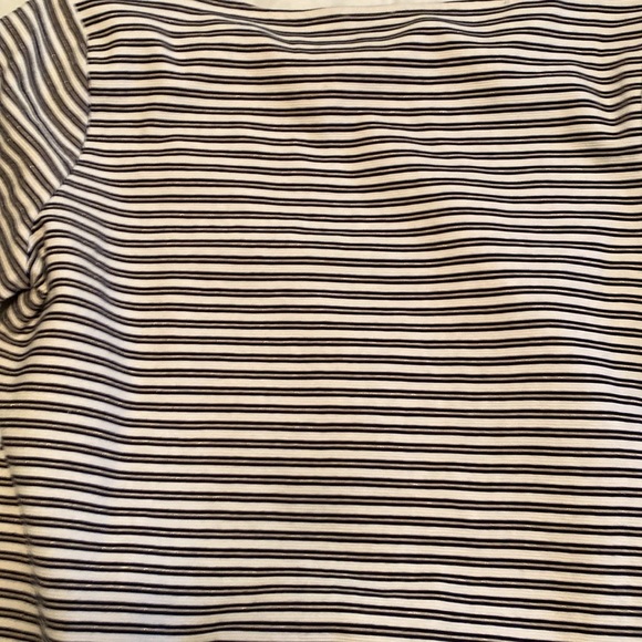 Talbots 1X navy off white fitted blouse. Fabric does stretch thicker texture. - Picture 10 of 12